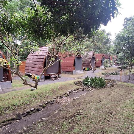 קליוראנג The Allabun Glamping Yogyakarta מראה חיצוני תמונה